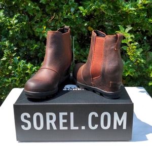 NWT Sorel Joan of Arctic Wedge II Pull On Chelsea Boots Women's Sz 8